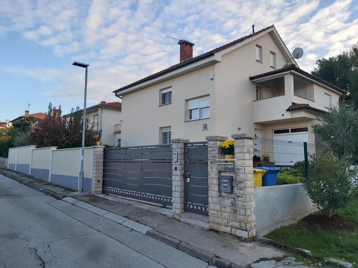 Apartments Hortensia Pula Exterior foto